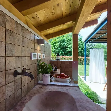 Vila Parun Villa